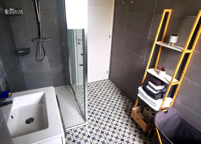 T2 A Porto-vecchio * Porto-Vecchio (Corsica)